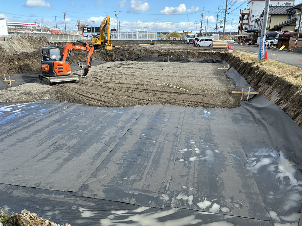 駐車場地下・貯水槽設置工事