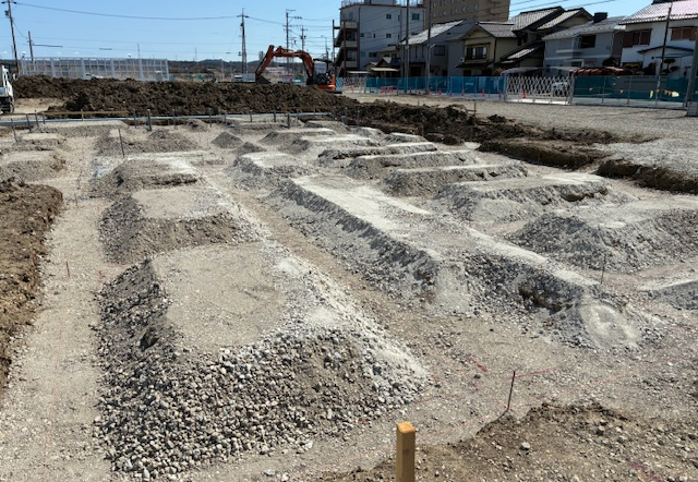 建物の基礎工事が始まりました